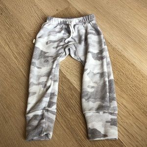 Play condition childhoods arctic camo gussets 2t